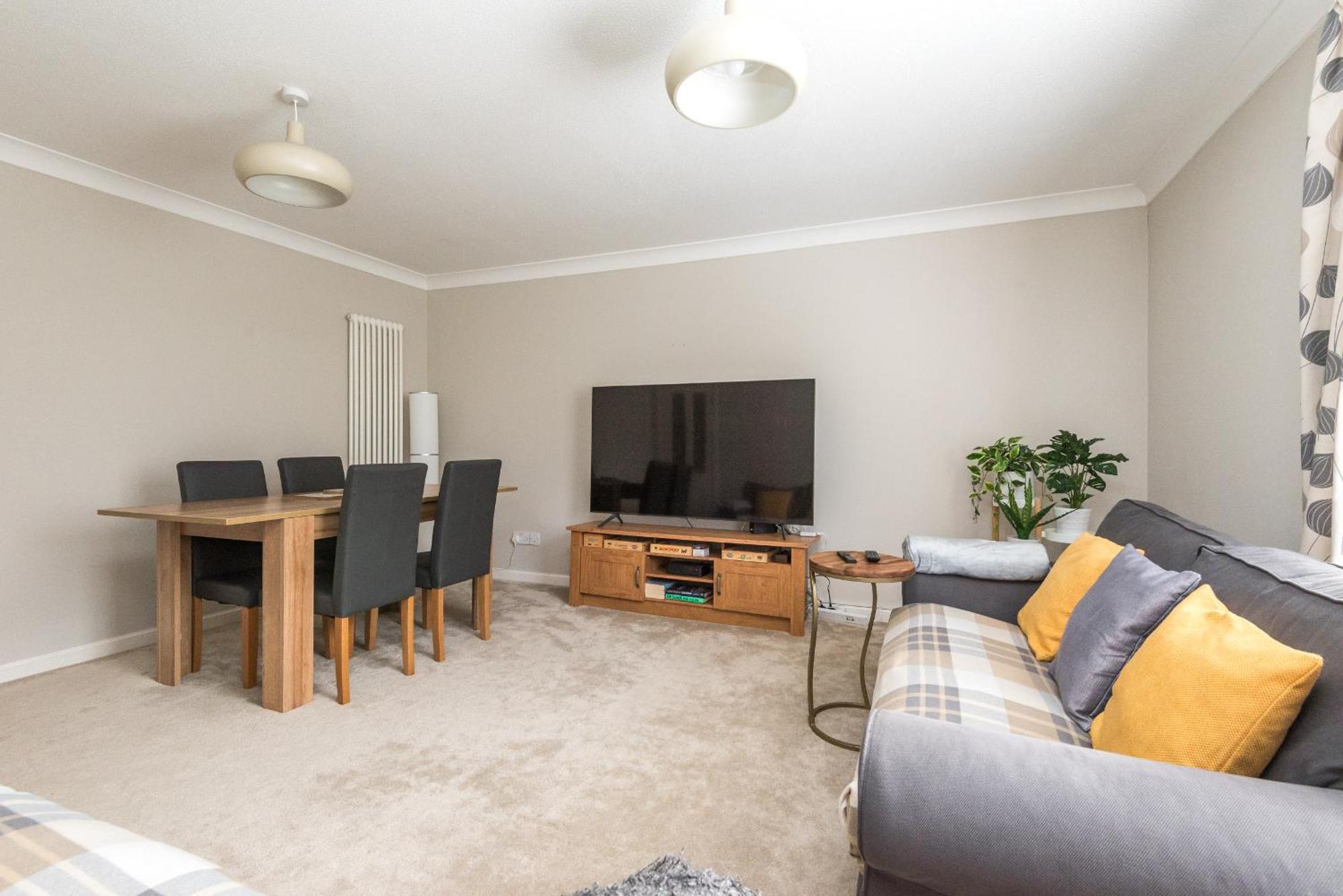 Cosy Roseburn Apartment, Edinburgh - 2 Bedrooms, Free Parking Exterior photo